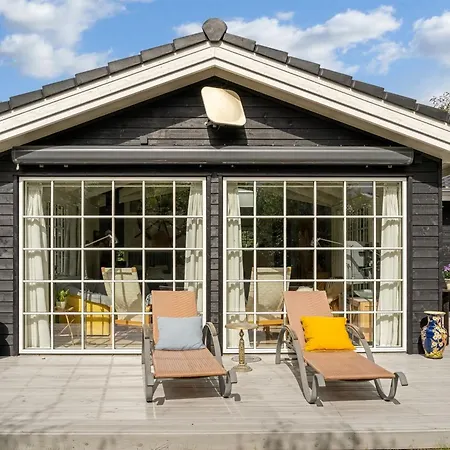 Fido - 300m From The Sea By Interhome *